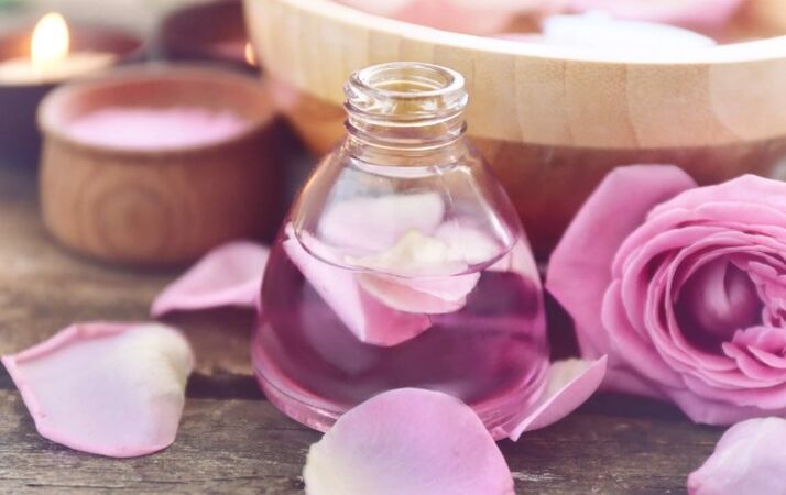 Rose lotion from rose petals